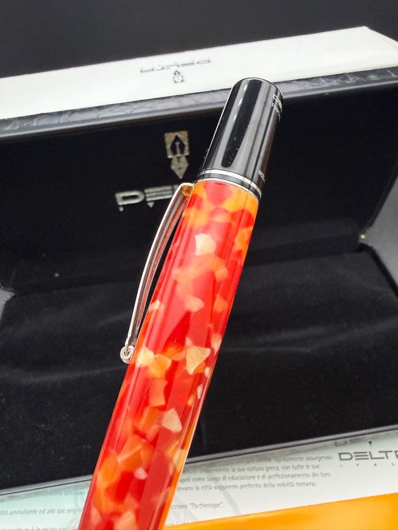 DELTA ボールペン Old Napoli レッドレジン　美品