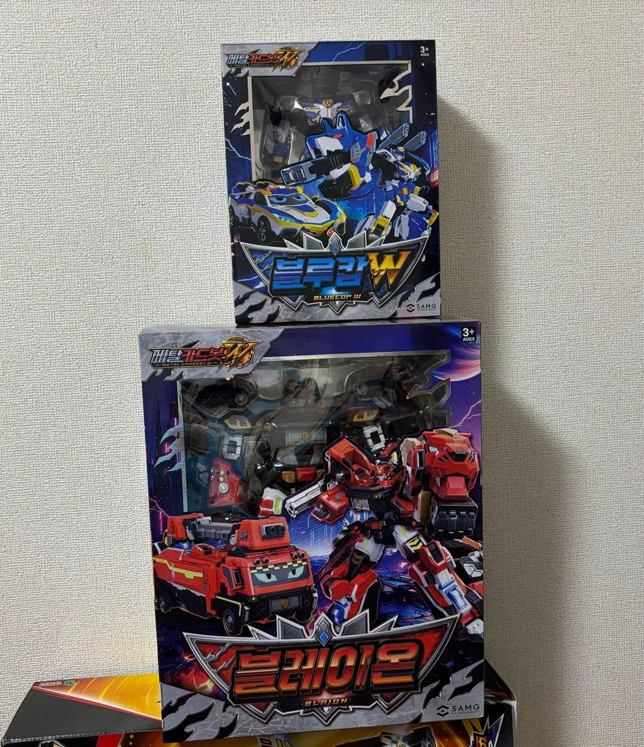 メタルカードボットW グランブルーレオン　ブレイオン&ブルーコップW