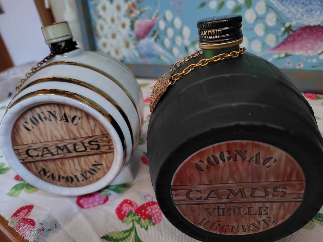 【希少】カミュ　ナポレオン　コニャック　ヴィエイユ　リザーブ　樽型　デキャンタ