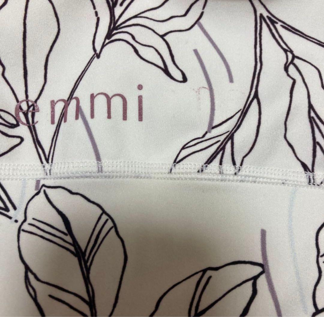 エミヨガ emmi yoga セットアップ M