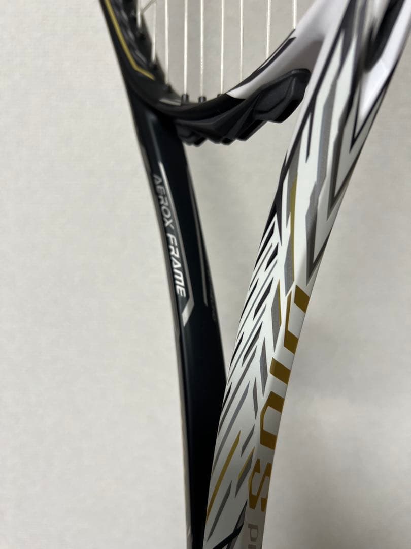 プロエクス テニスラケット ブラック/ホワイト