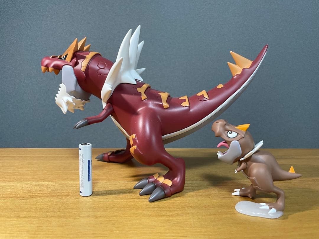 ガチゴラス　チゴラス　フィギュア