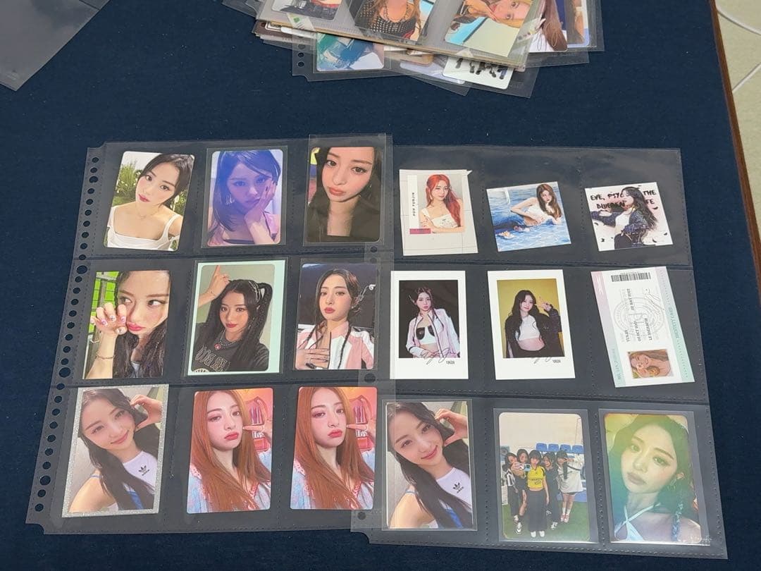 [卒業します]LESSERAFIM ユンジン トレカ　他