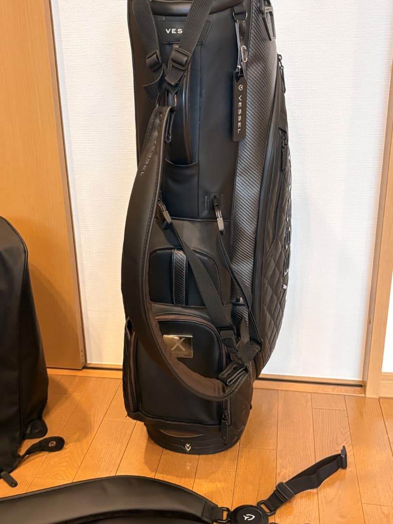 ベゼルVessel Player Carbon Black世界限定キャディバッグ