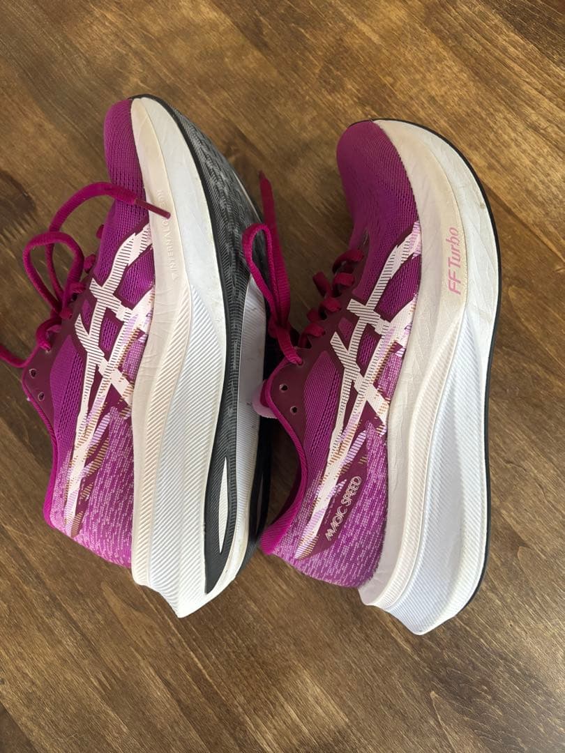 asics マジックスピード　4 24㎝　ランニングシューズ パープル