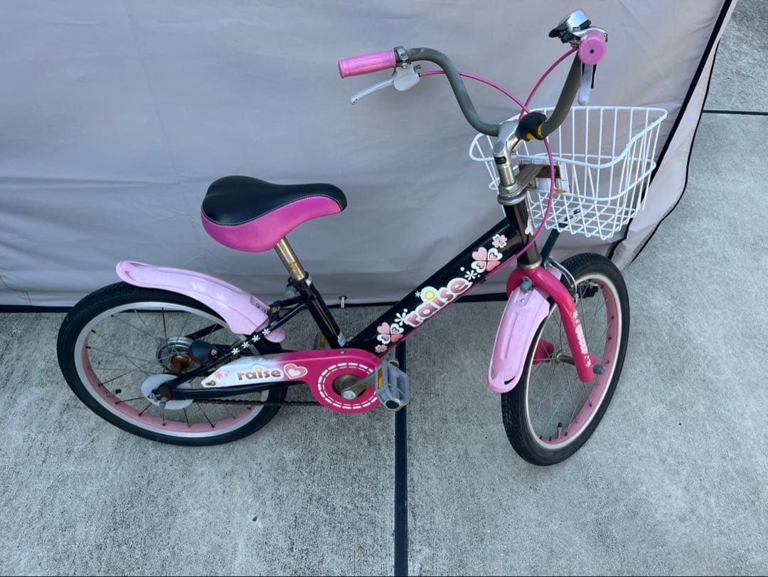 女の子自転車　16インチ　raise 子供用自転車 黒とピンク