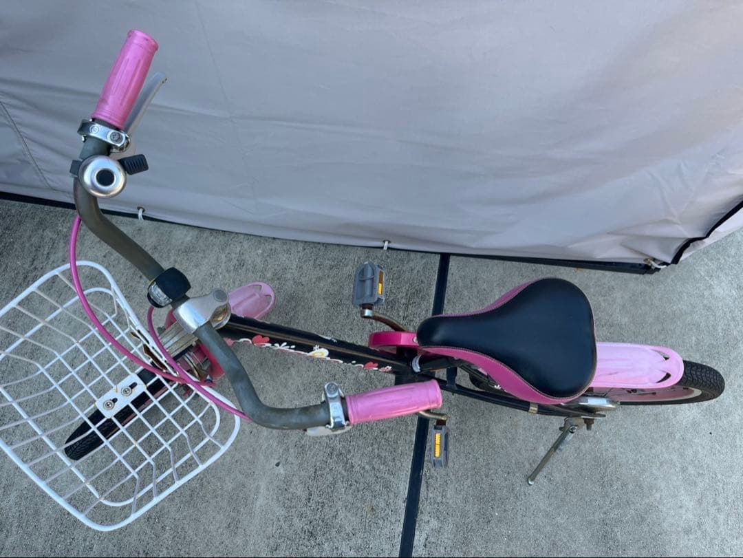 女の子自転車　16インチ　raise 子供用自転車 黒とピンク