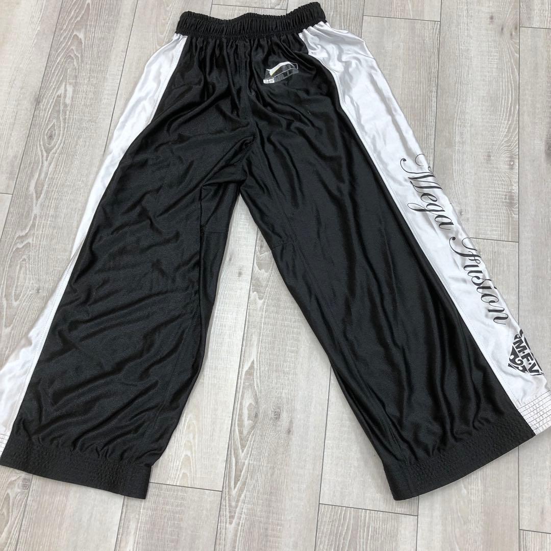 ボディコンバット　レスミルズ　激レア商品　コナミスポーツ早い物勝ち二度出て来ない