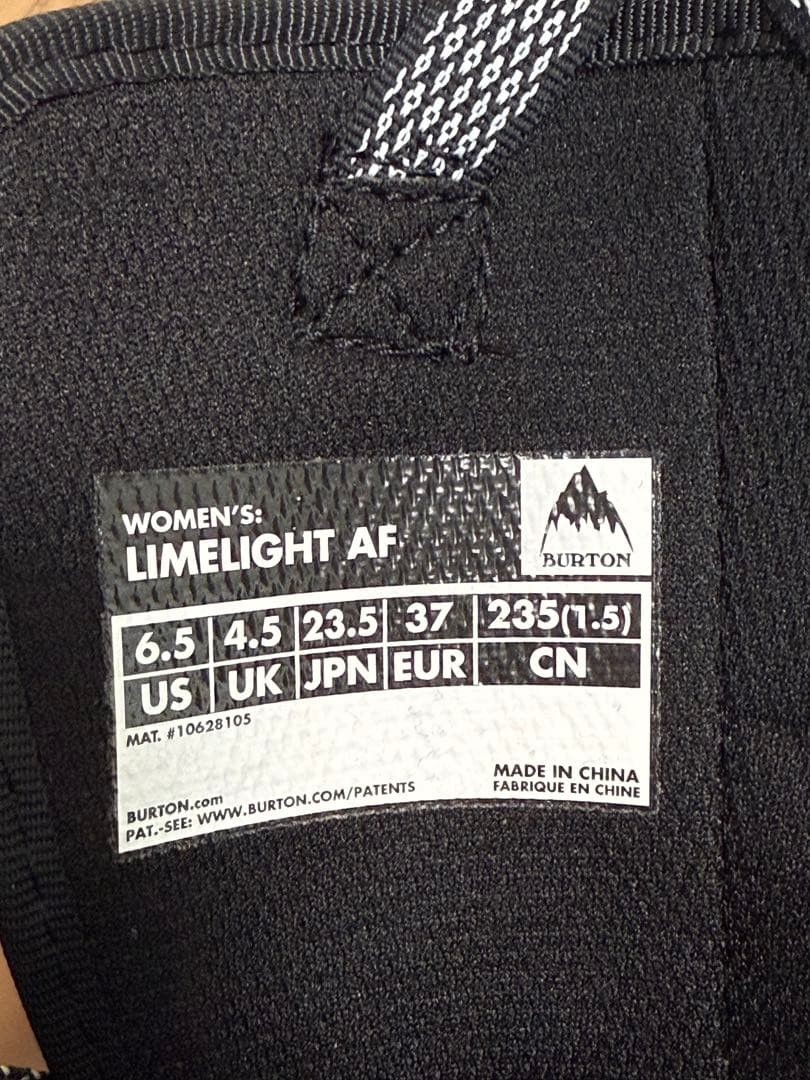 LIMELIGHT スノーボードブーツ 女性用 ブラック/ローズゴールド