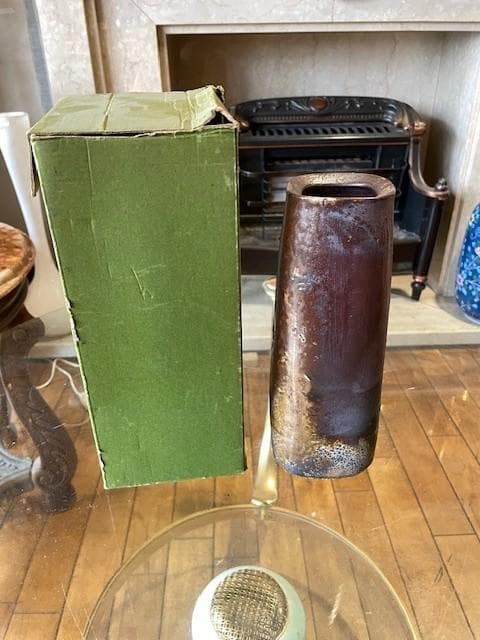 ダークブラウン 四角形 花瓶 箱付き