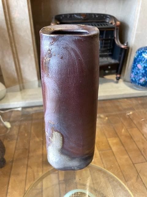 ダークブラウン 四角形 花瓶 箱付き