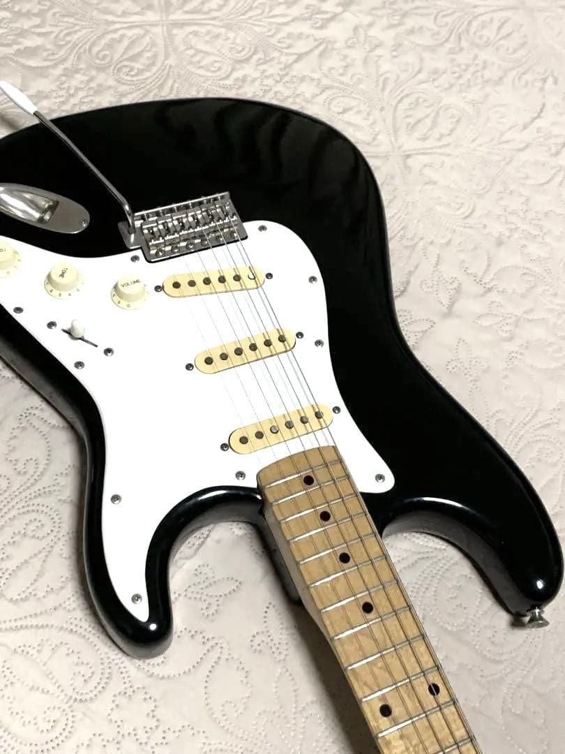 フェルナンデス ストラト エレキギター 石ロゴ ハードケース ジャパンビンテージ