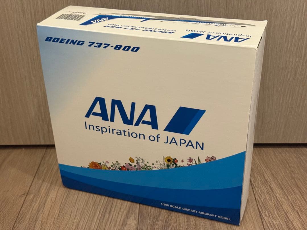そ*う様 超レア！ANA B737-800 1/200 JA86AN IOJ 後