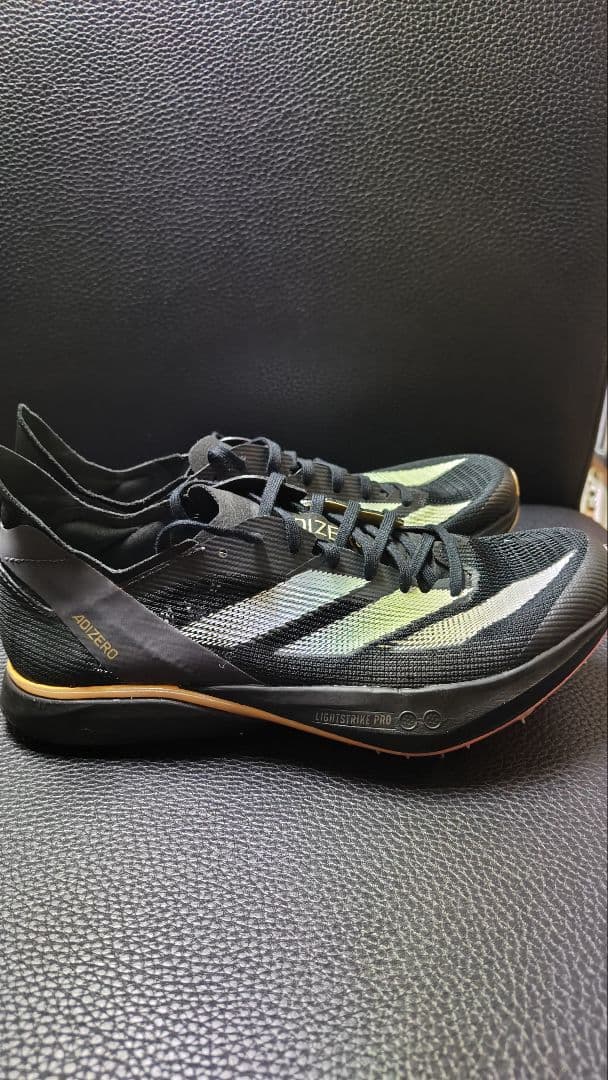 希少美品 アディダス アバンチadidas avantiスパイク 23.5