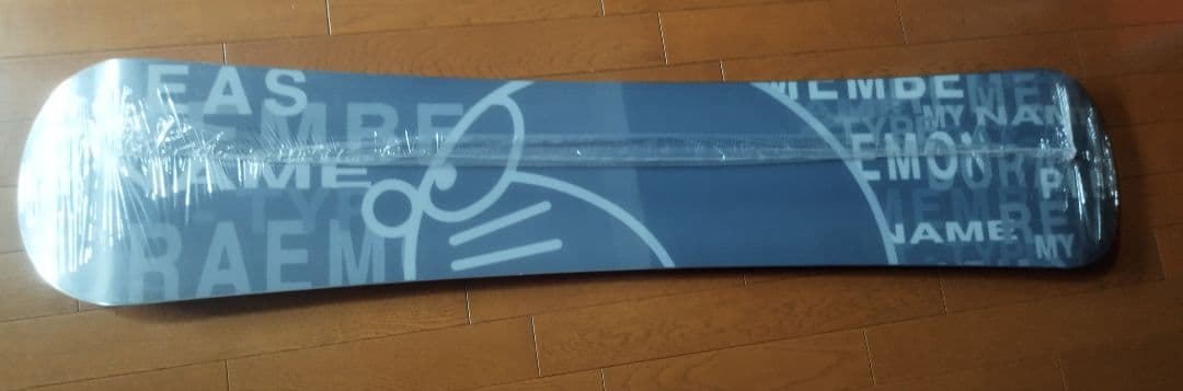 限定品　ドラえもん　スノーボード