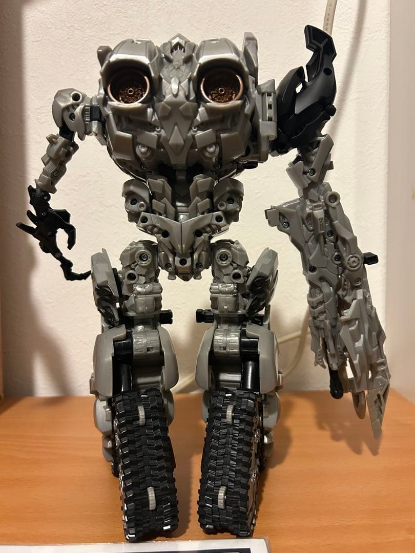 【早い者勝ち】メガトロン　トランスフォーマー　リベンジ　RD-01