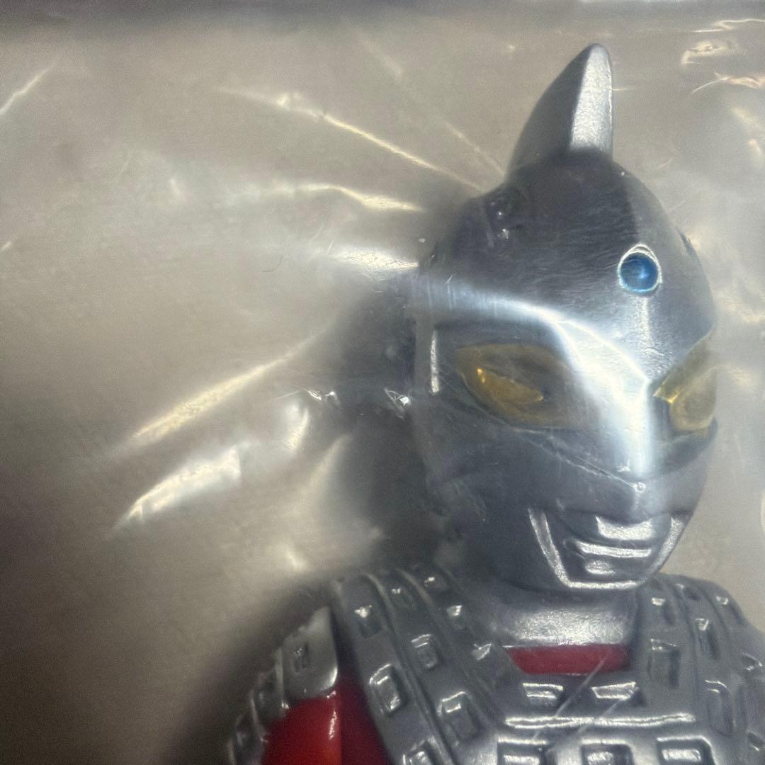 MAX TOYマックストイ ウルトラセブン 円谷プロ　ミニソフビ怪獣倉庫シリーズ