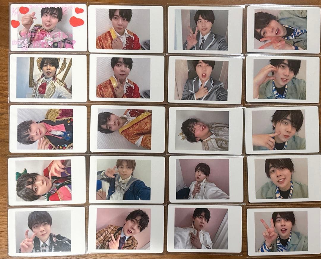 なぎ　30点セット　ハピカ　ステッカー　缶バッジ