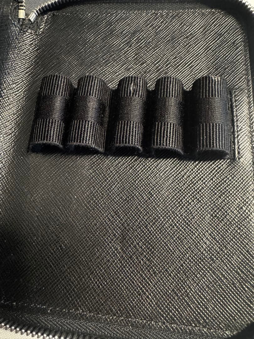 モンブラン　mont blanc ジップ式ペンポーチ サルトリアルレザー 5本用