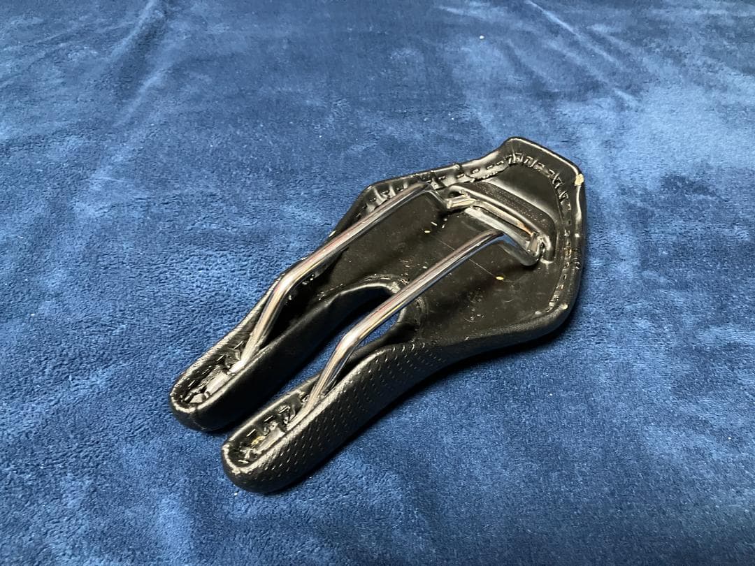 ISM PS1.0 タイムトライアル サドル