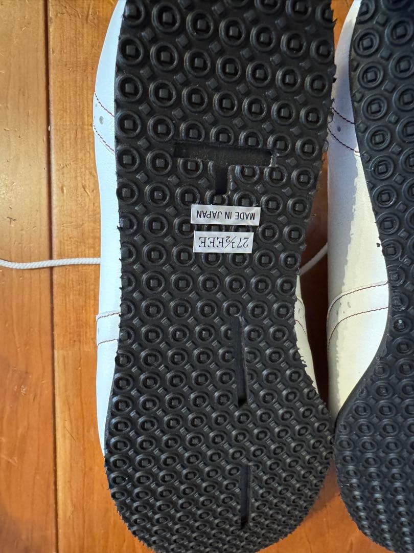 侍伊織　新シューズ WTライン ゴルフシューズ 収納袋付き