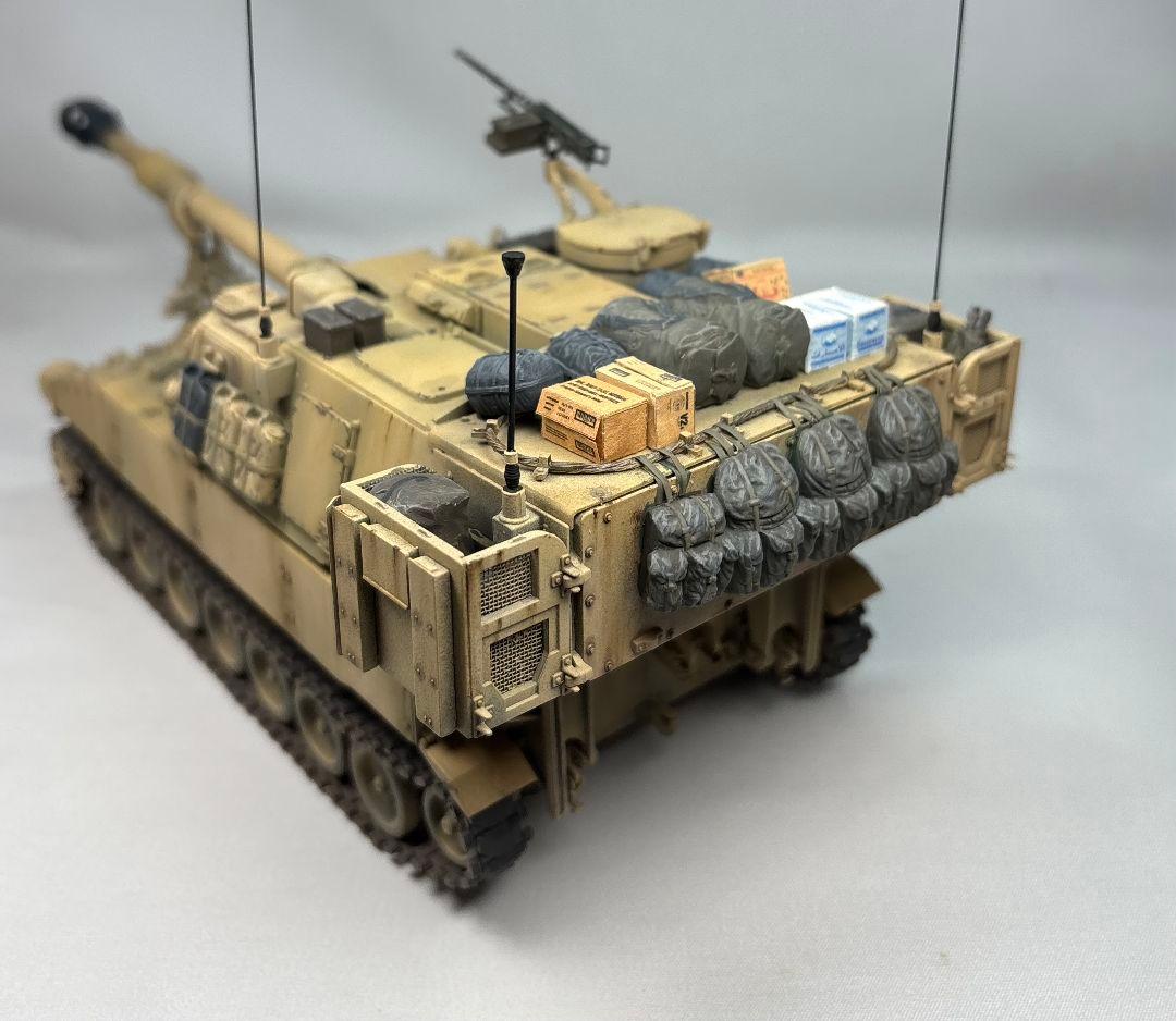 【完成品】イタレリ 1/35 アメリカ自走砲 M109 A6 パラディン