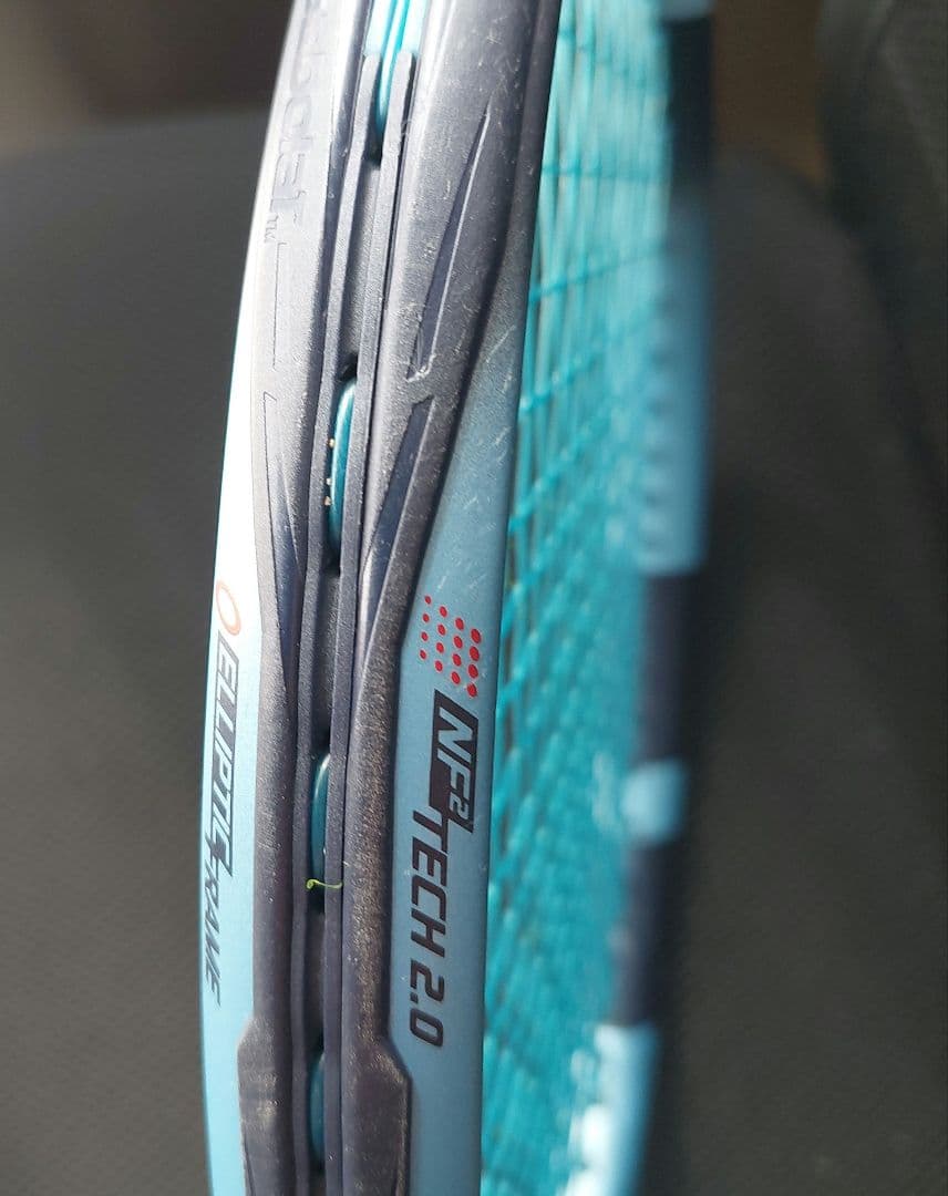 【超美品】使用頻度少ない　保証書付き　バボラピュアドライブライト　テニスラケット