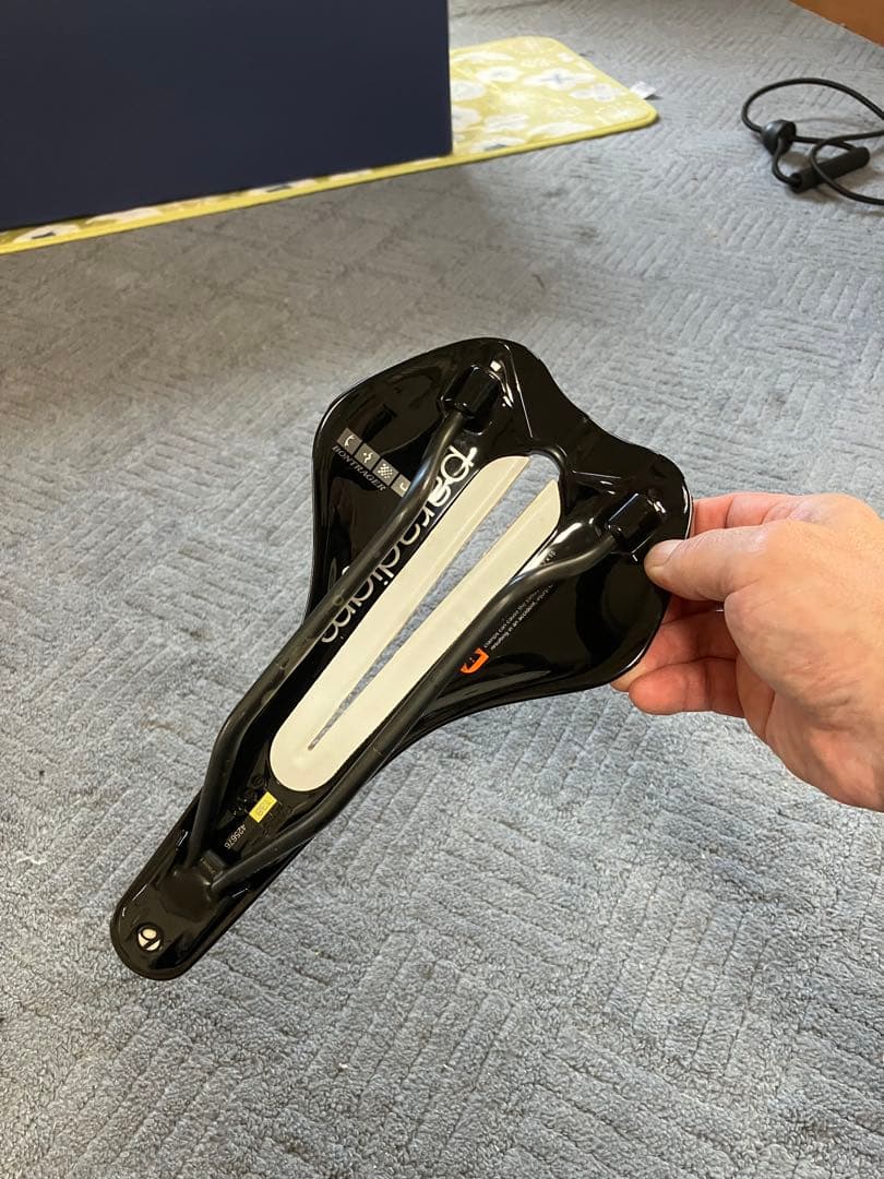 BONTRAGER XXX サドル ホワイト/ブラック