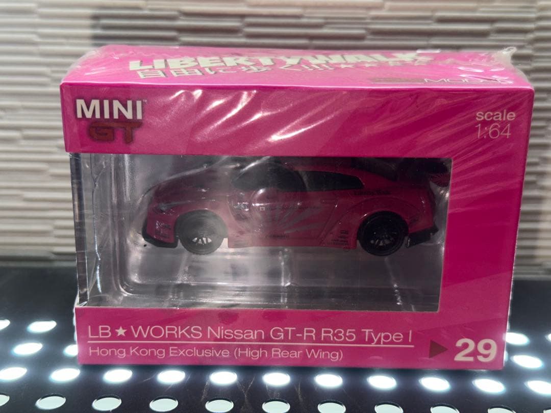 MINI GT LB WORKS NISSAN GT-R R35 pink 香港
