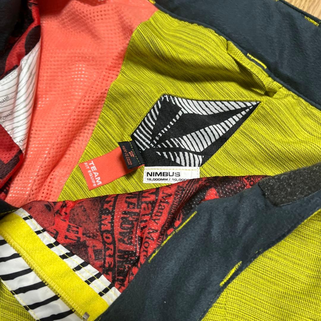 VOLCOM スノーボードウェア