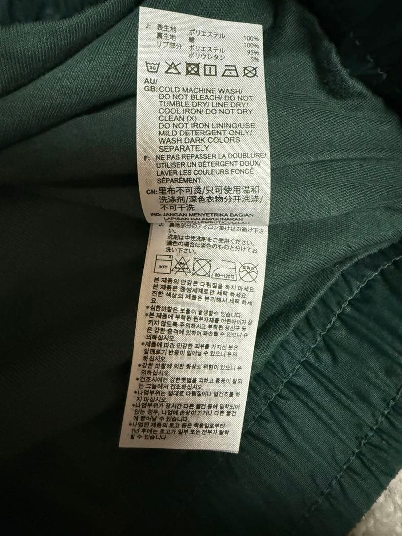 adidasウインドブレーカー Ｌ