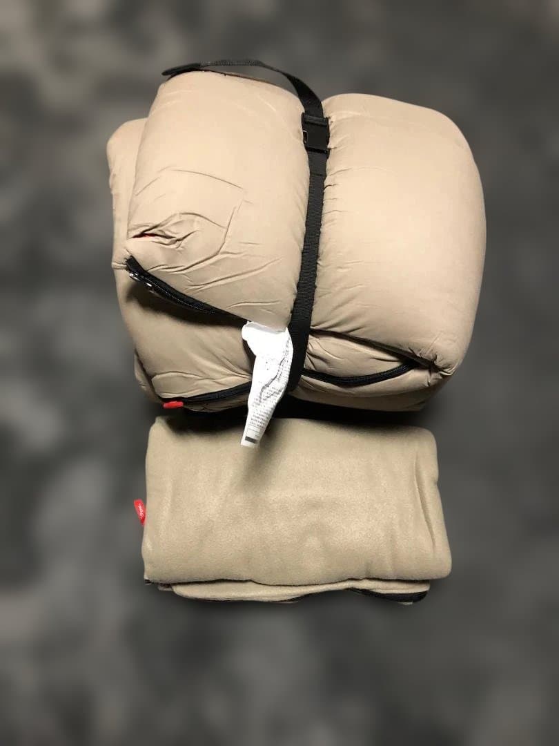 Coleman ベージュ寝袋 チェック柄