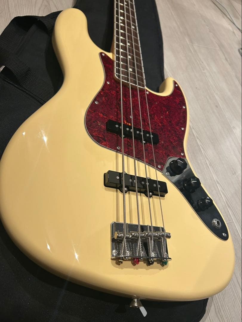 Fender traditional late 60’s jazz bass