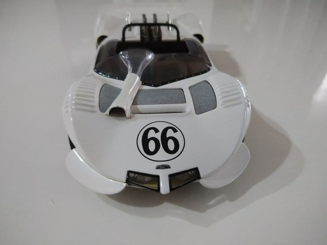 車　ＡＵＴＯ・Ａｒｔ　1/18　Ｃｈａｐａｒｒａｌ　ダイキャストミニカー
