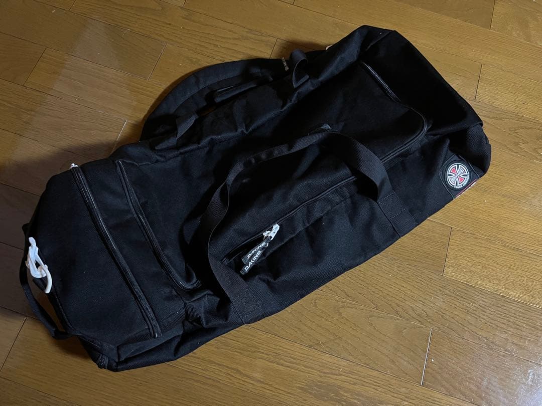 【大幅値下げ】DAKINE スノーボード・スケートボードバッグ ブラック 大容量