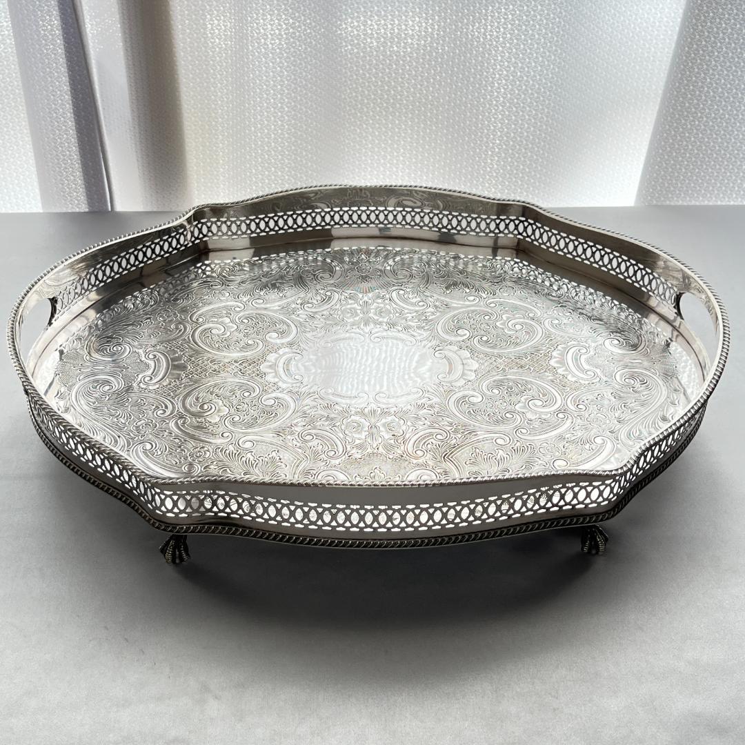 【英国】 ビクトリアンのギャラリートレー 41cm 【シルバープレート】
