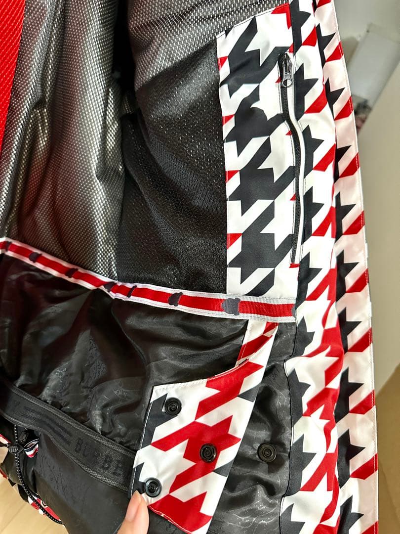 アスリート着用スキーウェア