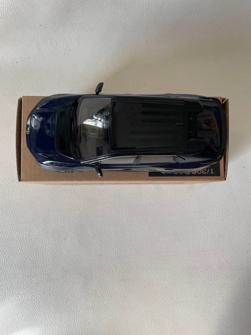 トヨタ bZ4X ⑤ 2MT 202 ブラック × 8S6 ダークブルーマイカ