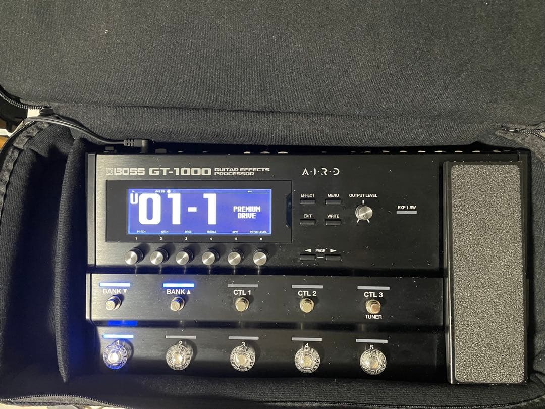 BOSS GT-1000 ソフトケースorハードケース付き
