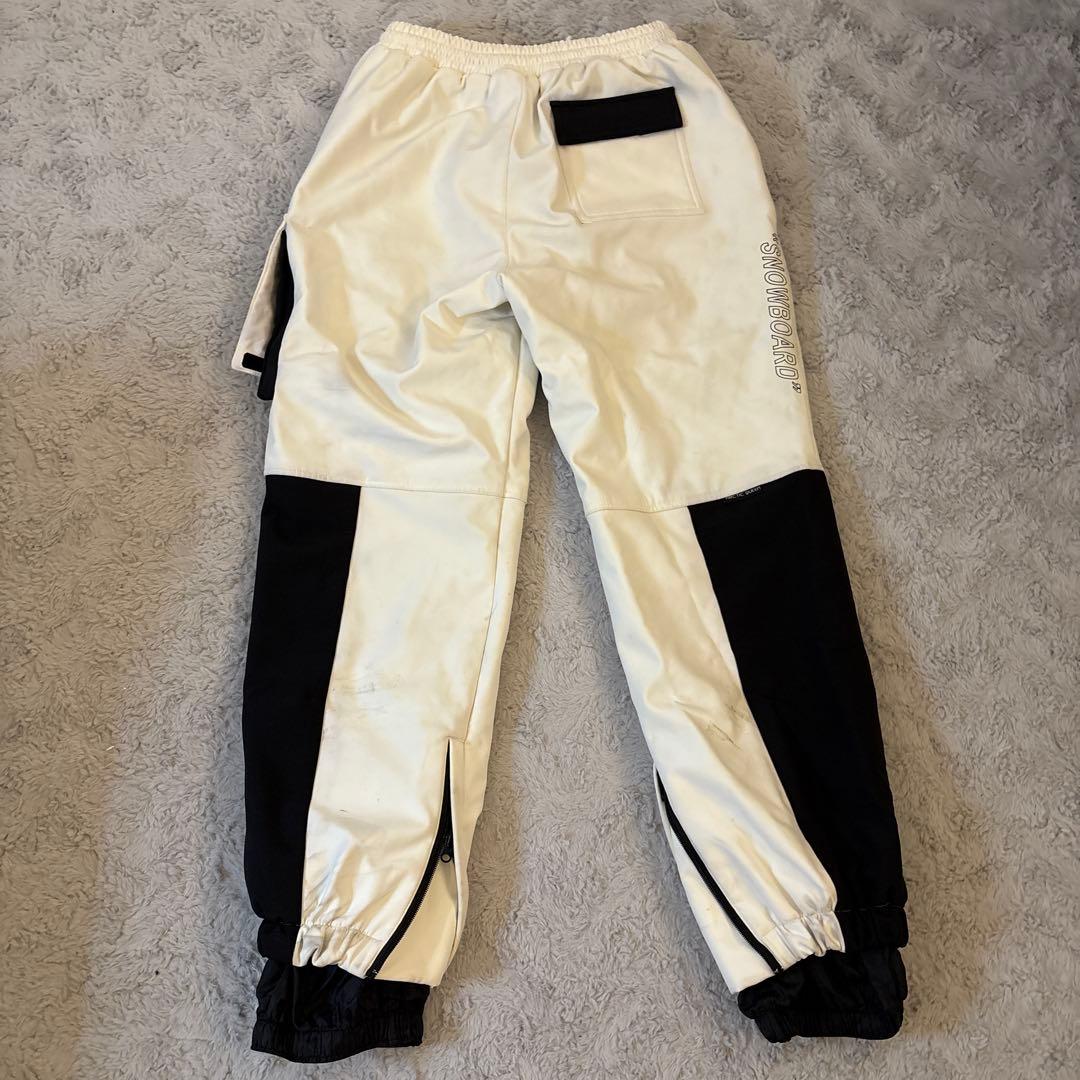 スノーボードウェア　セットアップ　上下　ブラック/ホワイト　男女兼用