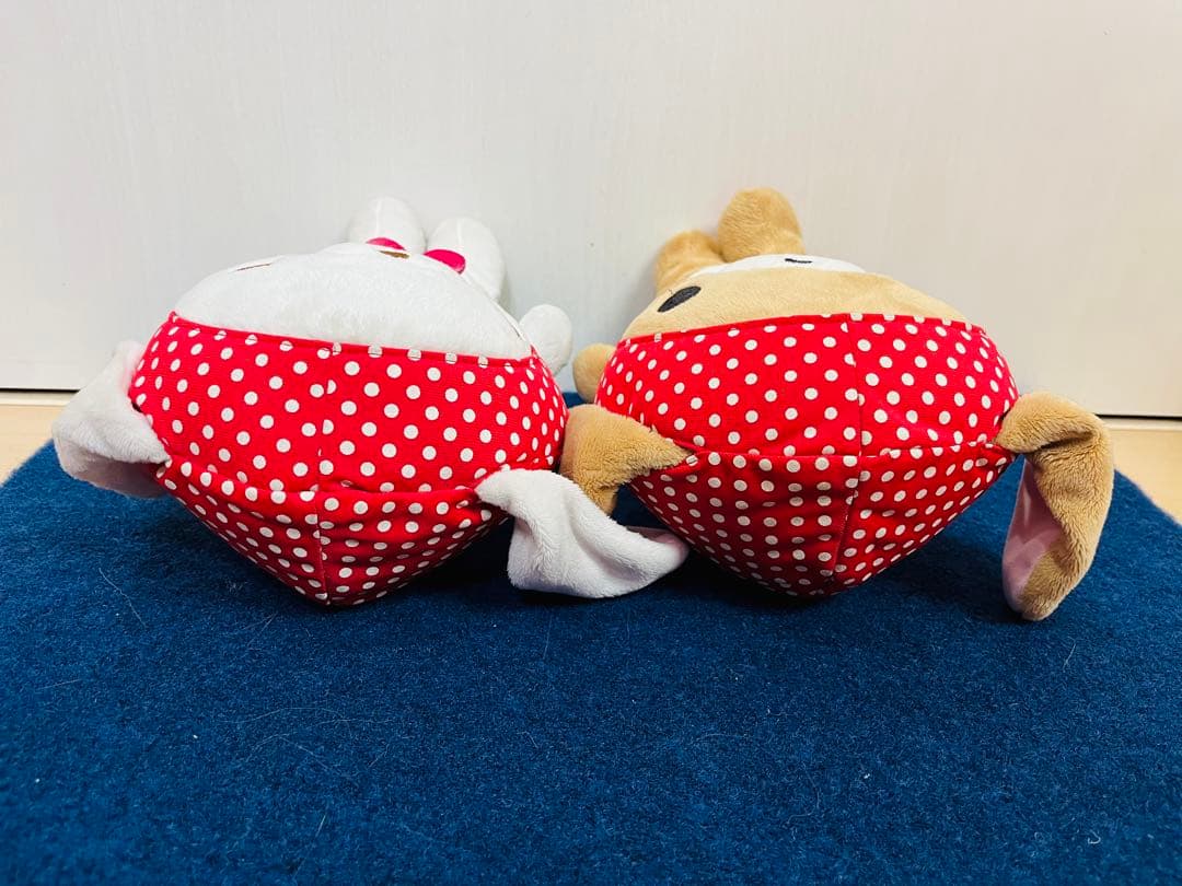 シュガーバニーズ　ストロベリー　しろうさ　くろうさ　ぬいぐるみ