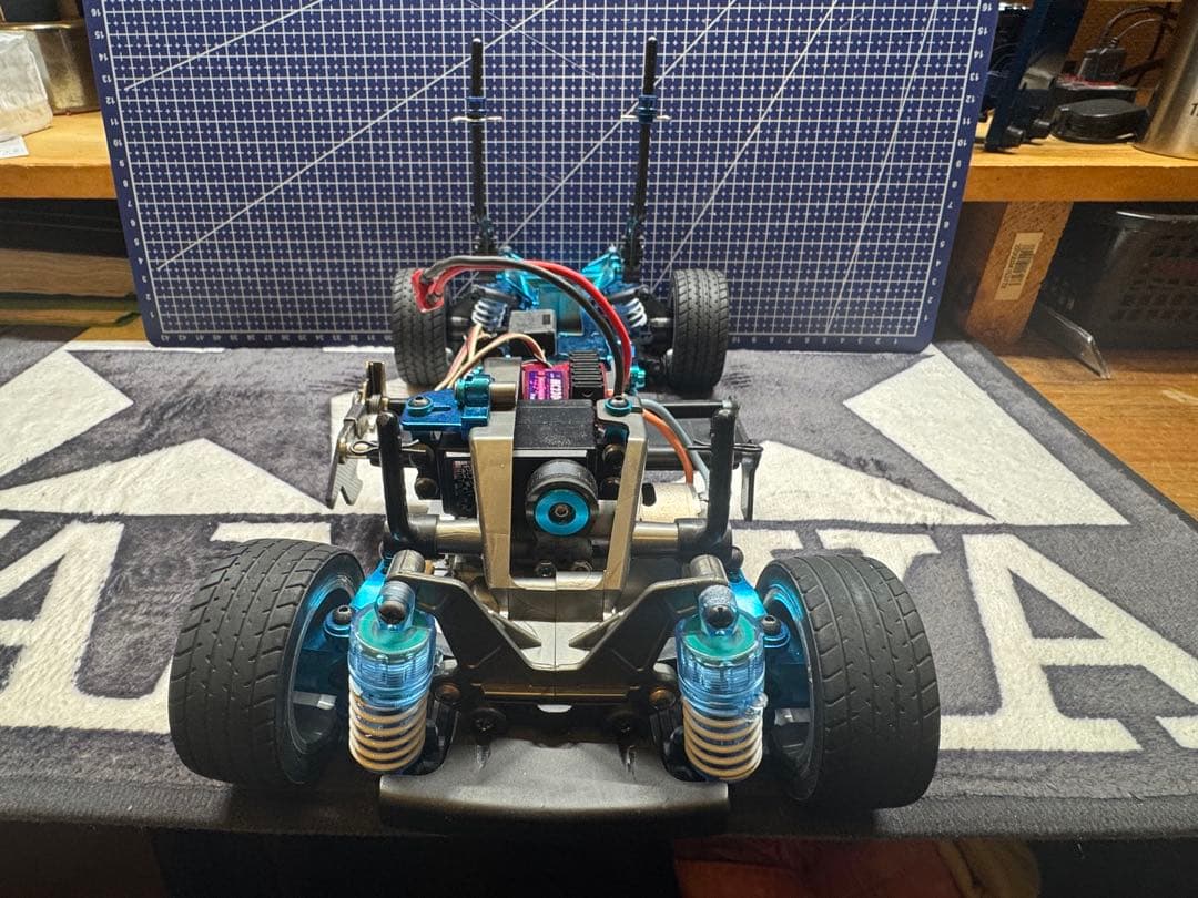 タミヤ M03シャーシ 限定メッキ&クリアダンパー ESCサーボ付