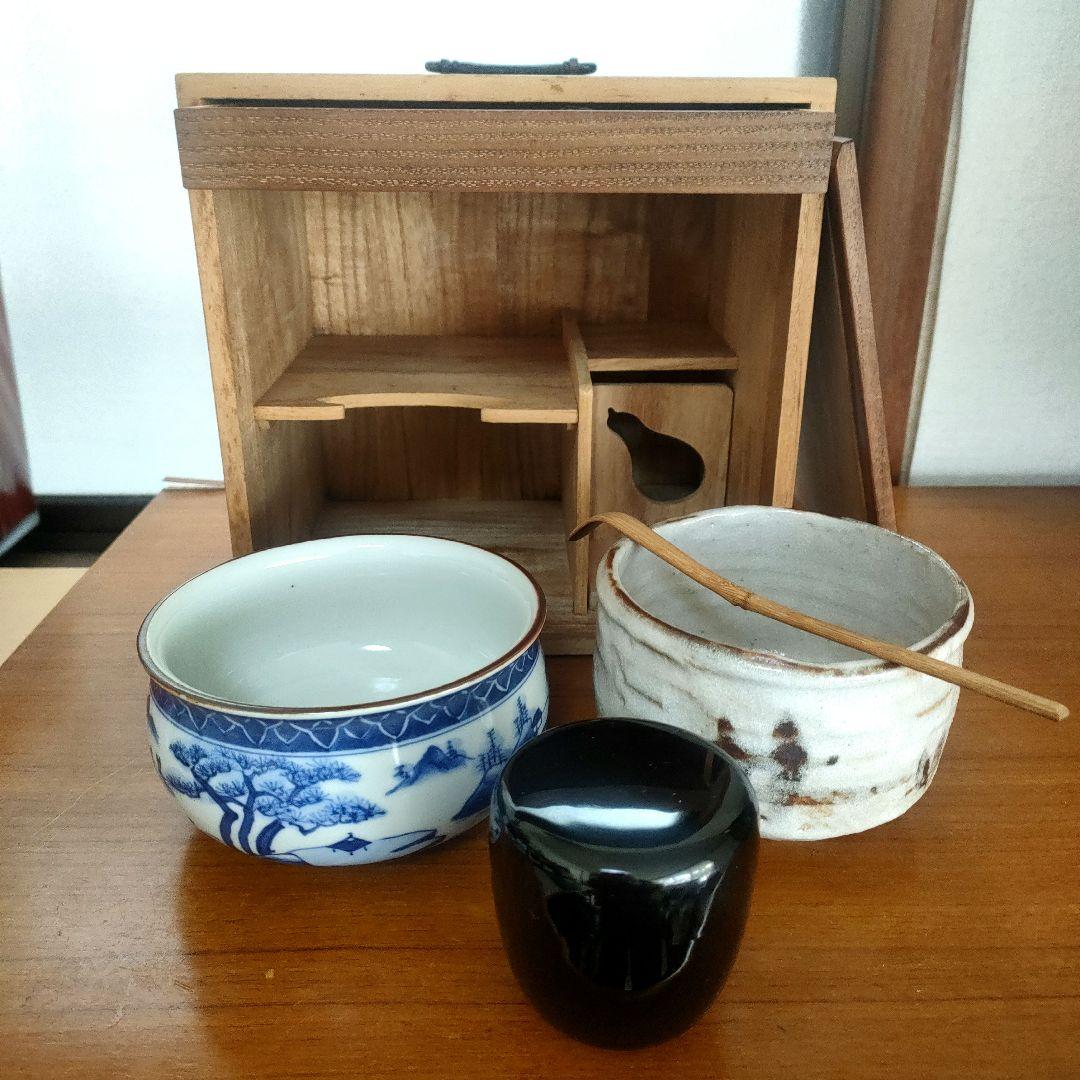 〈未使用〉茶道具　お点前セット　茶箱(桐)入り　茶碗　建水　棗　茶杓【T-9】