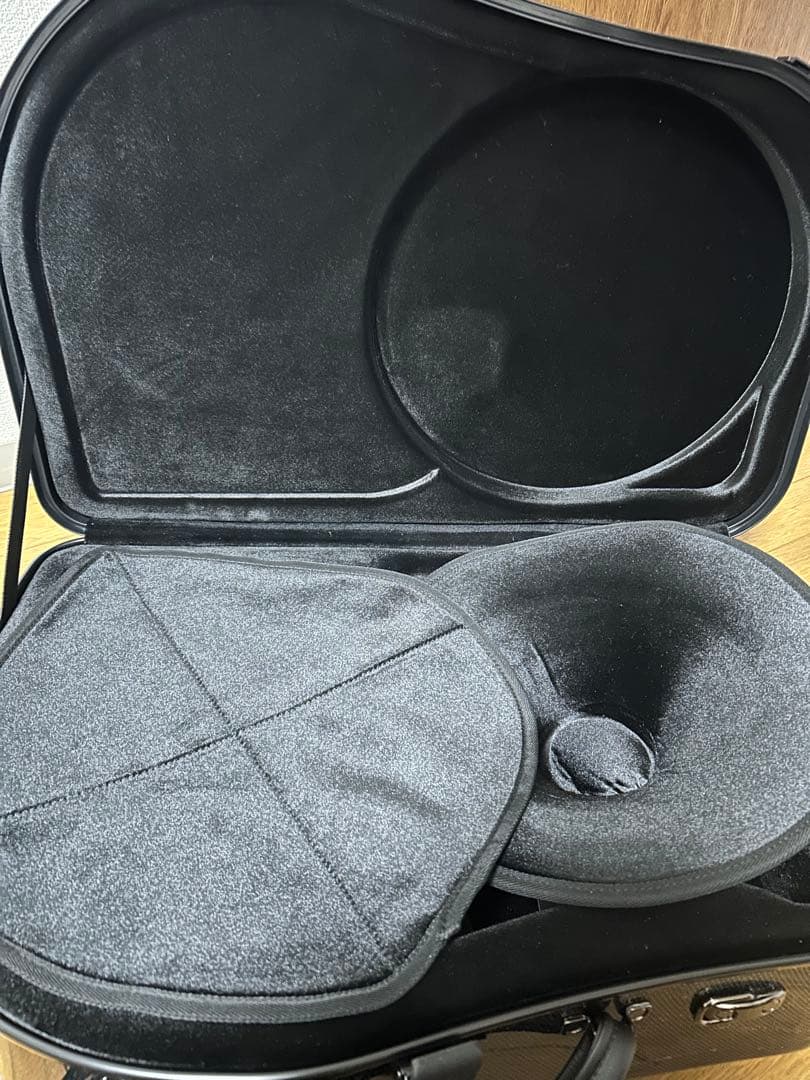 ANDREAS EASTMAN フレンチホルン ハードケース カーボン