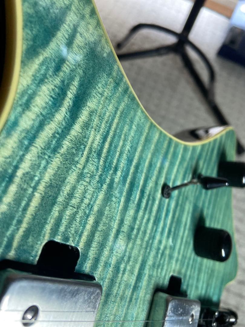 gfc guitar Factory ヘッドレスギター strandberg