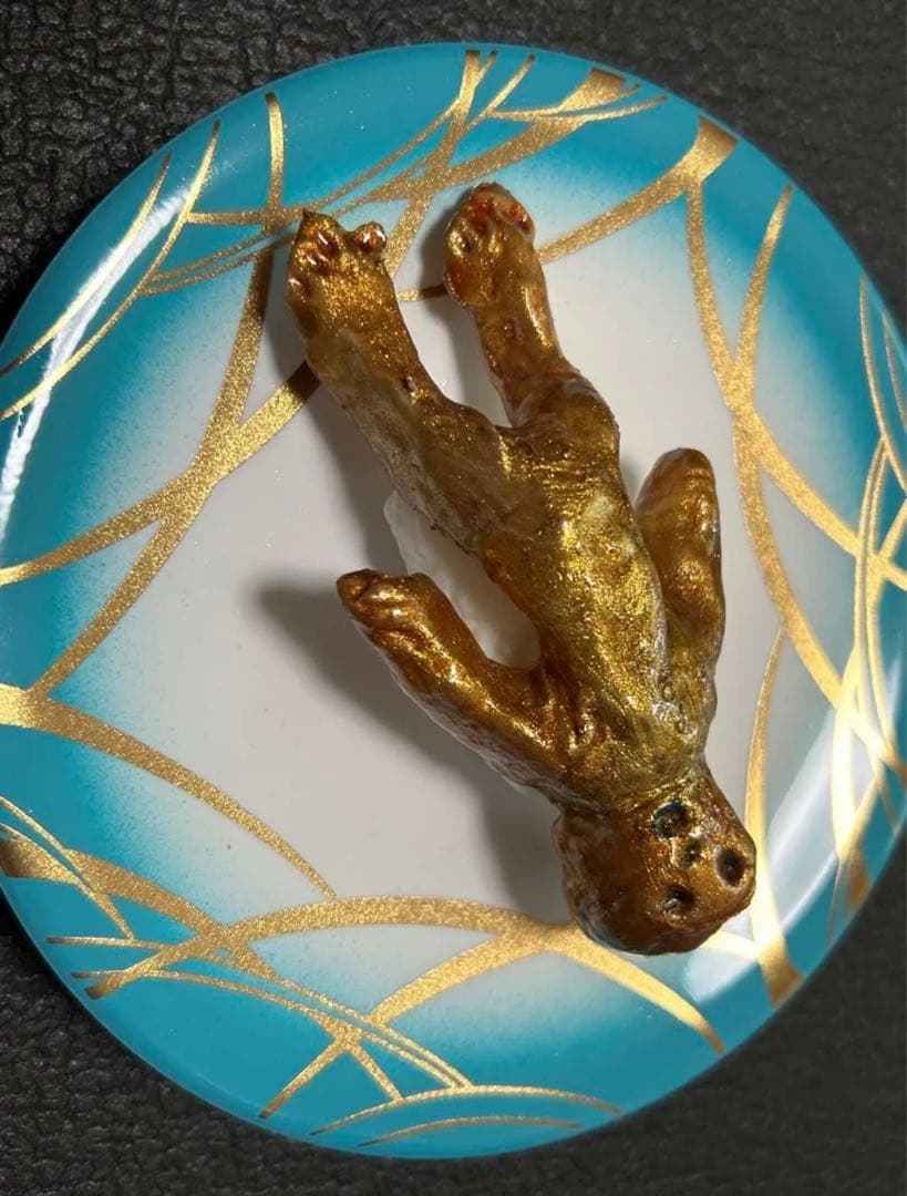 田中拓馬　人間寿司　オブジェ　イギリス国立博物館収蔵作家