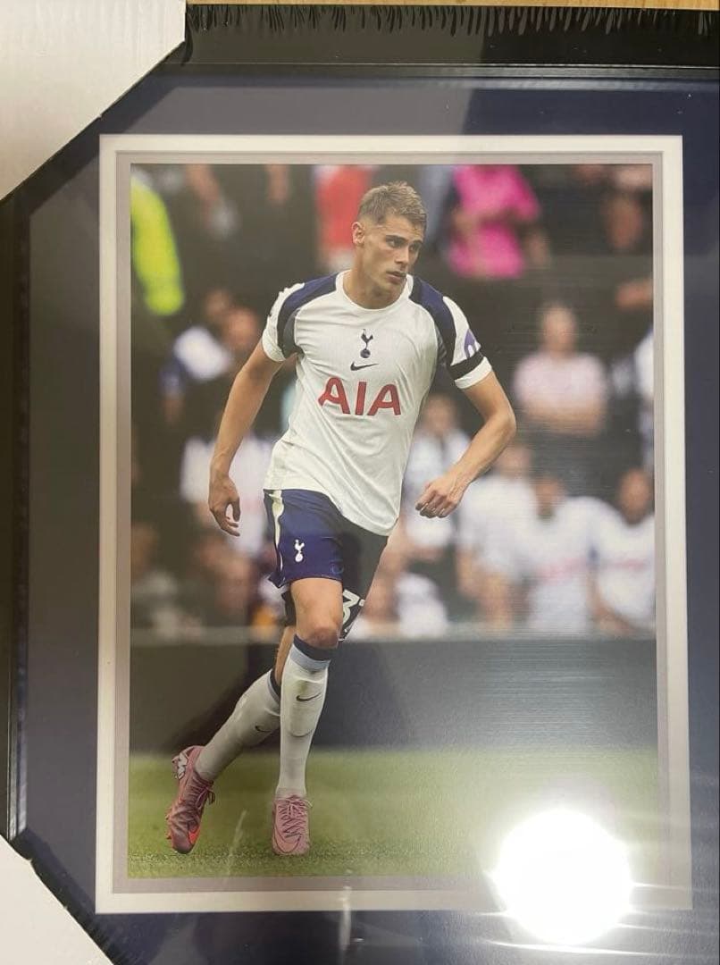 100%正規品トッテナム　　 ファンデフェン写真付きサイン