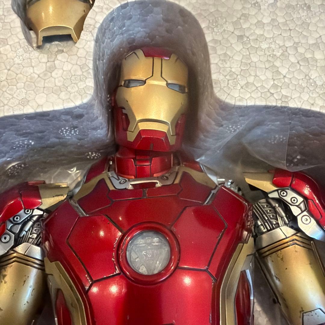 【美品】ホットトイズ アイアンマン マーク43（エイジ・オブ・ウルトロン）