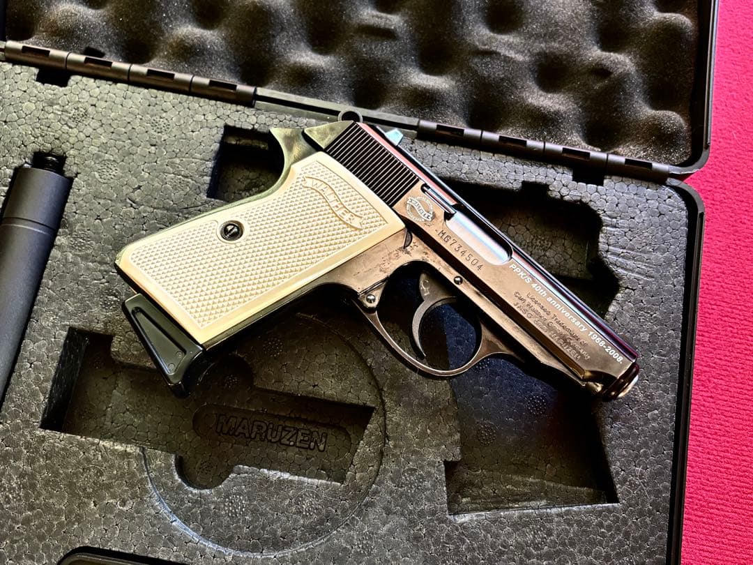 少数限定品 40th アニバーサリー PPK/s ブラックメタル