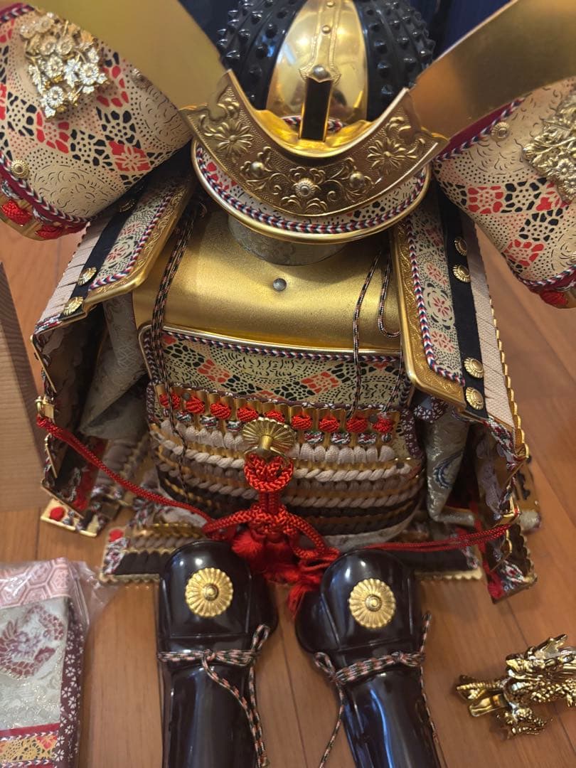 武士の鎧 伝統的な日本のモデル